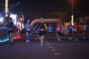 BIB: 45887
                            <button type="button" onclick="openModal(20792261)" class="btn btn-primary btn-sm float-right btn-popup" data-toggle="modal" data-target=".modal-high-quality">
                        <i class="fas fa-shopping-cart"></i> Add to Cart
                    </button>
                                            <button type="button" onclick="isThisMe(20792261, true)" class="btn btn-success btn-sm float-right btn-popup btn-isme hidden" data-toggle="tooltip" data-placement="bottom" title="นี่คือรูปของคุณใช่ไหม คลิกที่นี่เพื่อเอาเข้าอัลบั้ม">
                        <i class="fas fa-plus"></i> Add to album
                    </button>
                    <button type="button" onclick="isThisMe(20792261, false)" class="btn btn-warning btn-sm float-right btn-popup btn-isnotme hidden">
                        <i class="fas fa-ban"></i> Remove from album
                    </button>